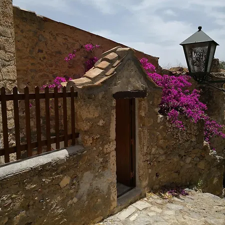 Kissamitakis 3*