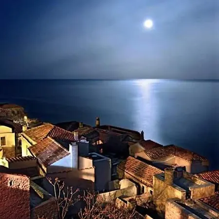 בית הארחה Kissamitakis מונמבאסיה