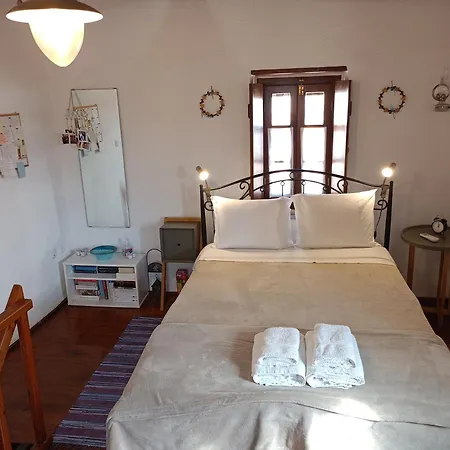 Kissamitakis 모넴바시아